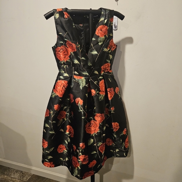 Hesperus Women's Stunning Black Fit & Flare Dress With Floral Design , Large - Picture 4 of 13